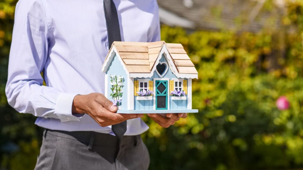 What Homeowners Should Know About Roofing System Lifespans